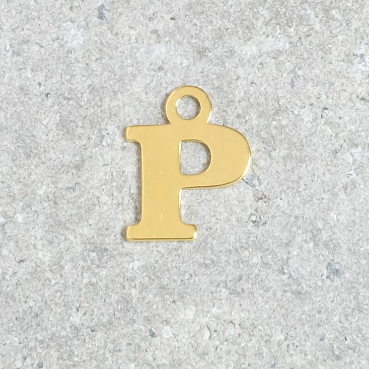Pendentif lettre P en argent 925 doré à l'or 24K – Image 2